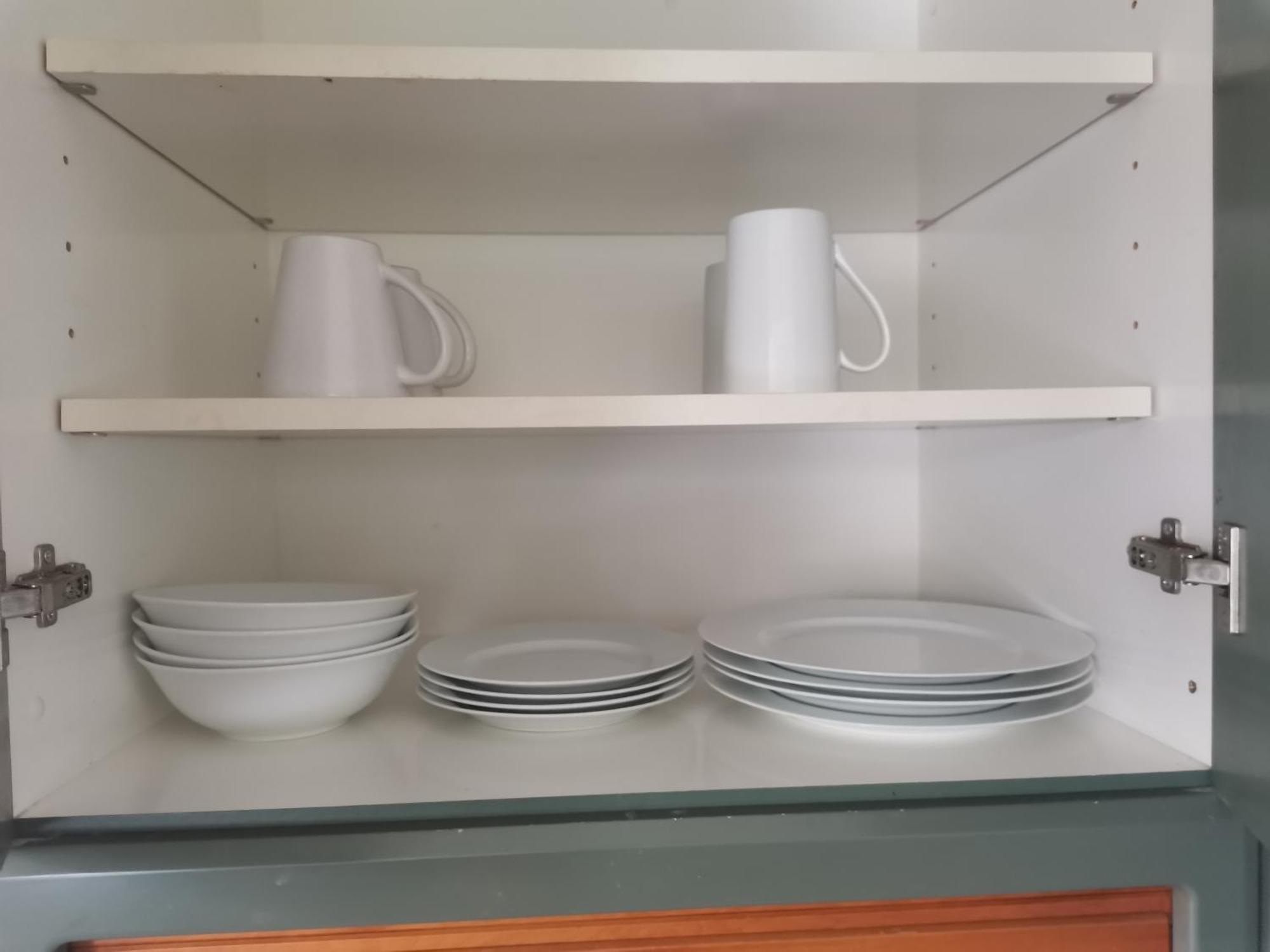 Queen Bed Room3 Near Half Moon Bay Auckland